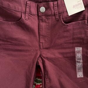 Brand new size 9 Jegging from Kohl’s SO brand new with tags.